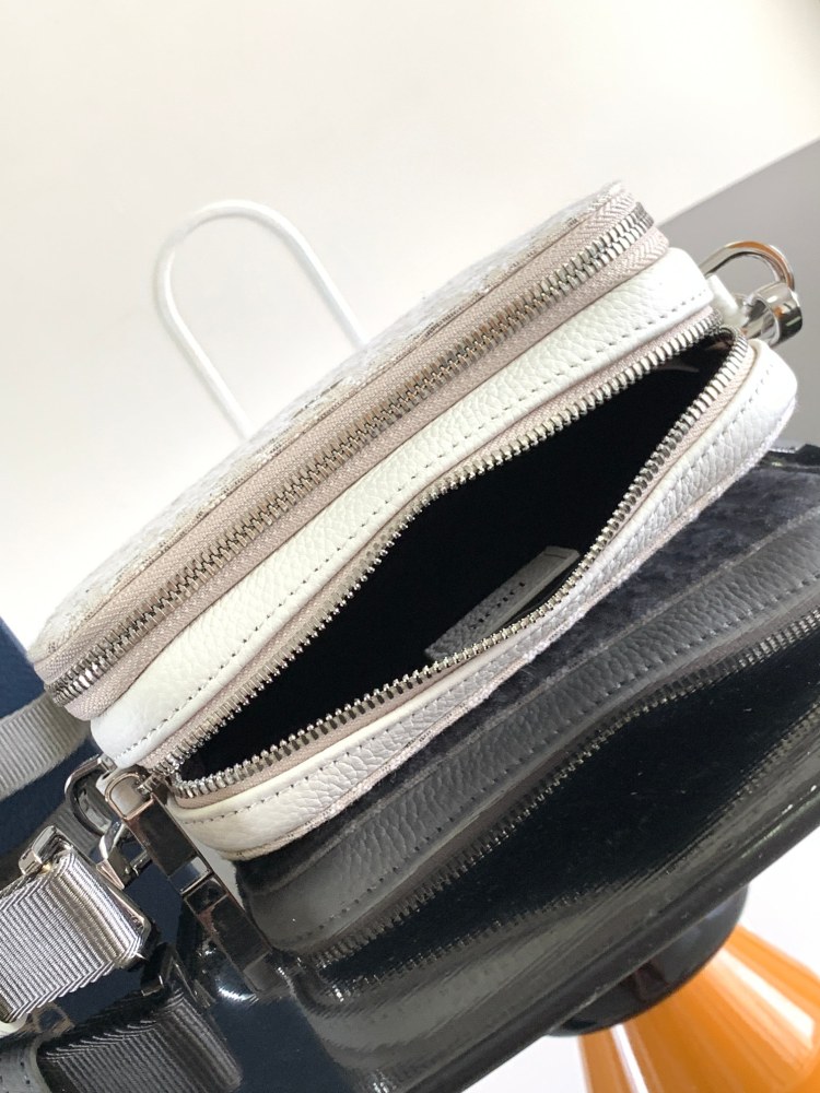 Dior manbag