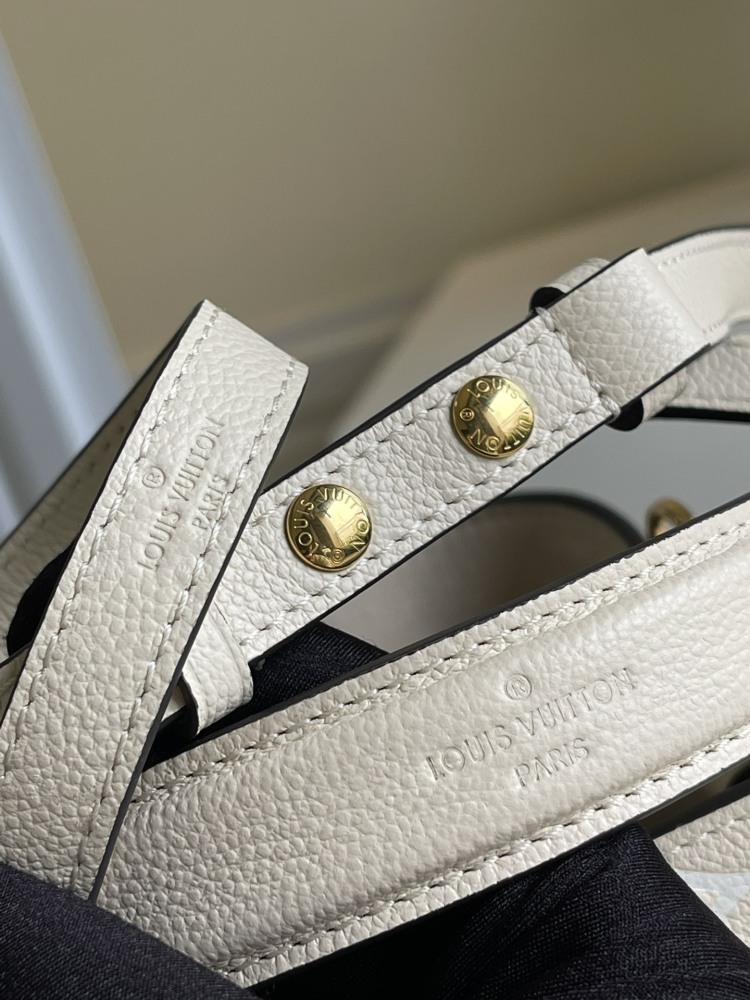 LV BB Monogram Empreinte Monogram Giant  size 20 x 20 x 13