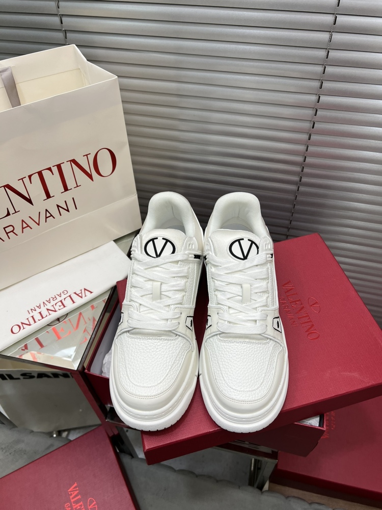 LV sneaker  华伦/lv联名运动