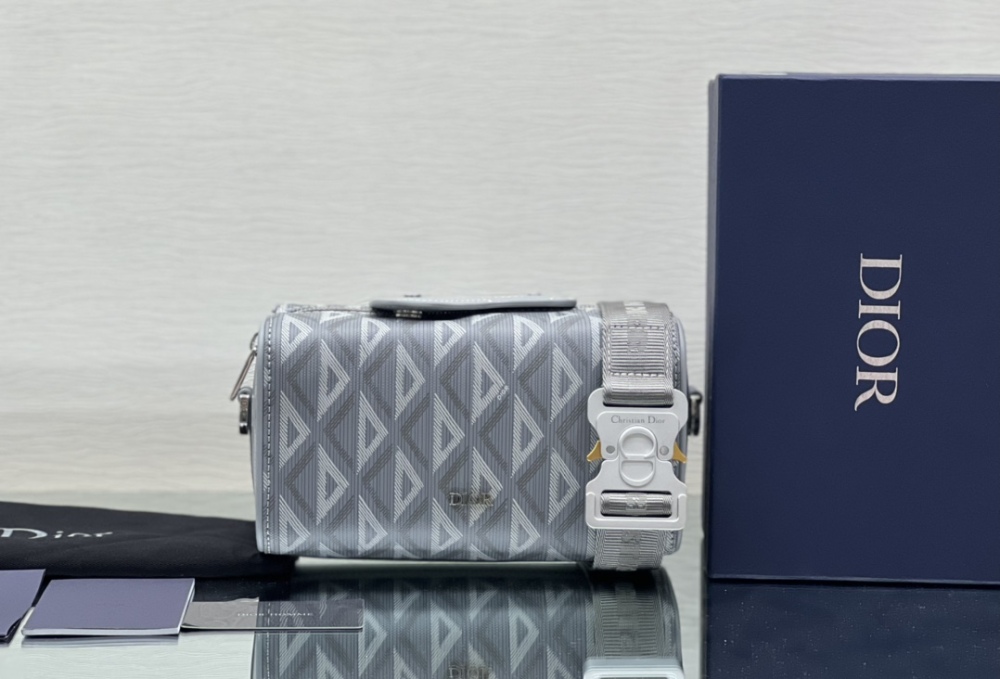 Dior man's CD Dimond Lingot 26