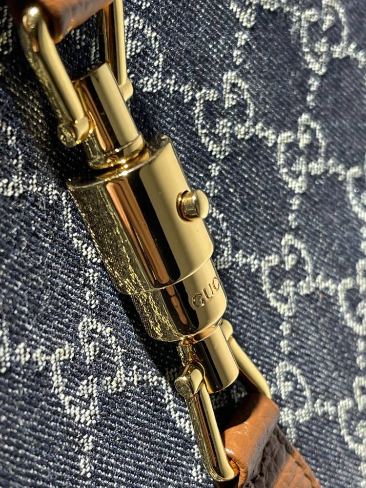 Gucci GG  size 28x19x4.5