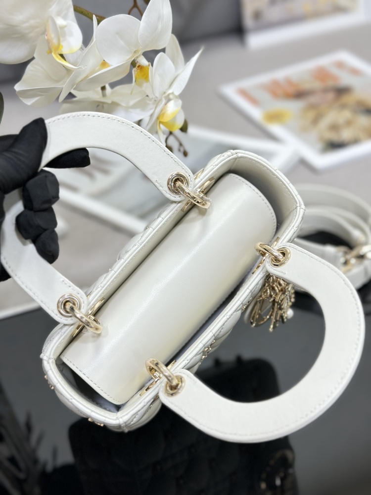 Dior Handmade bag Lady Dior  size 20 x 17 x 8