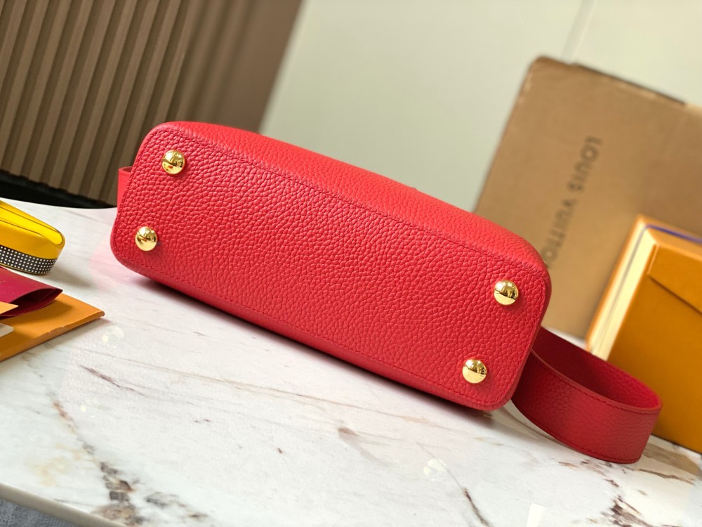 LV Capucines