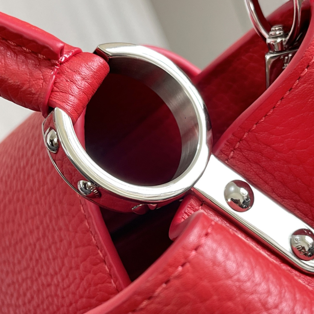 Louis Vuitton Capucines mini M52689