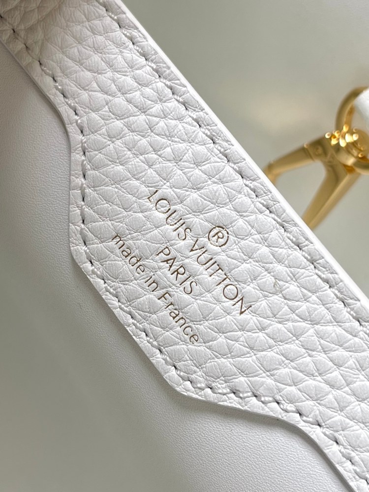 LV Capucines