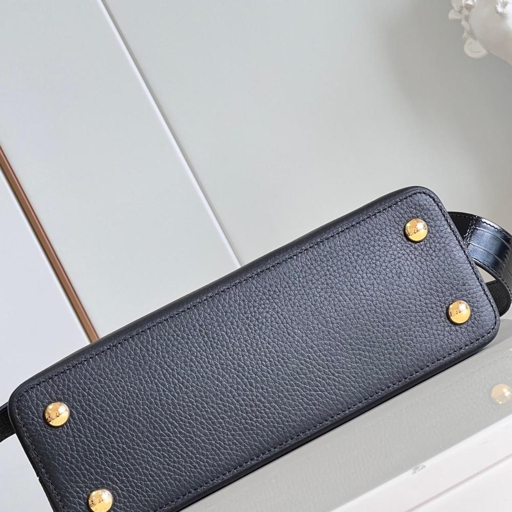 Capucines size 31.5x20x11