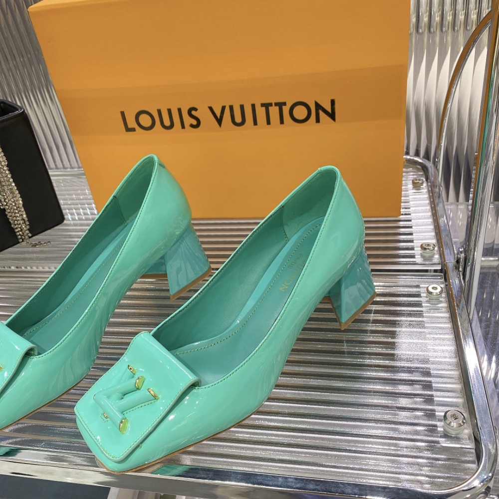 LV high heels LV  LV单鞋