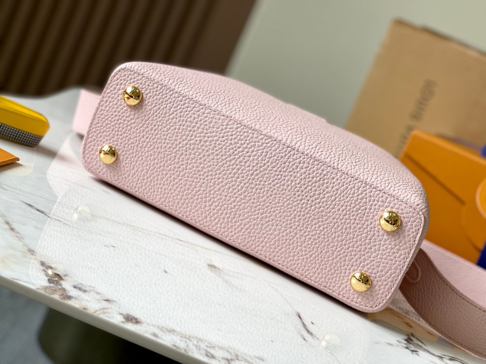 LV Capucines