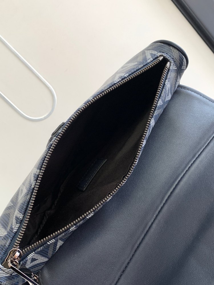 Dior manbag