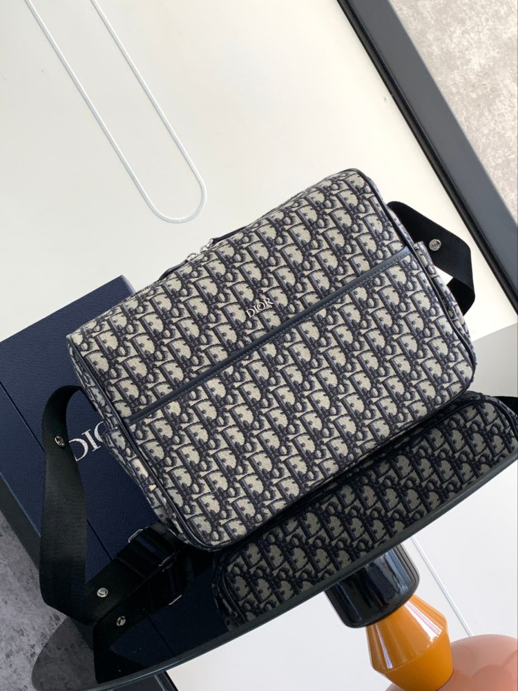 Dior man's Oblique Messenger Bags