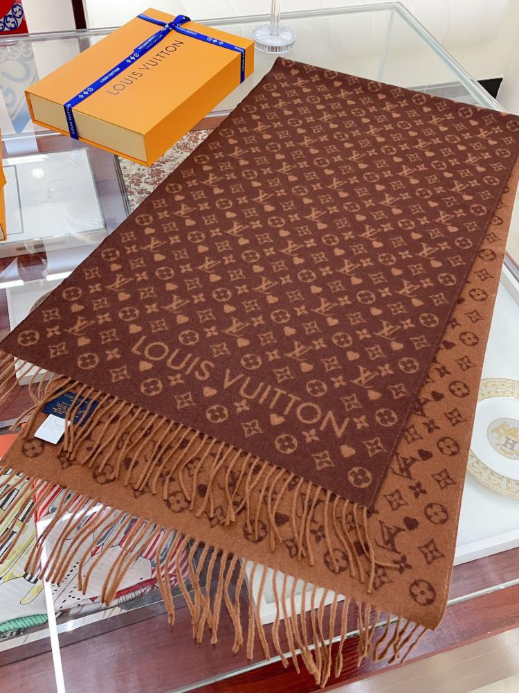 LV Scarf