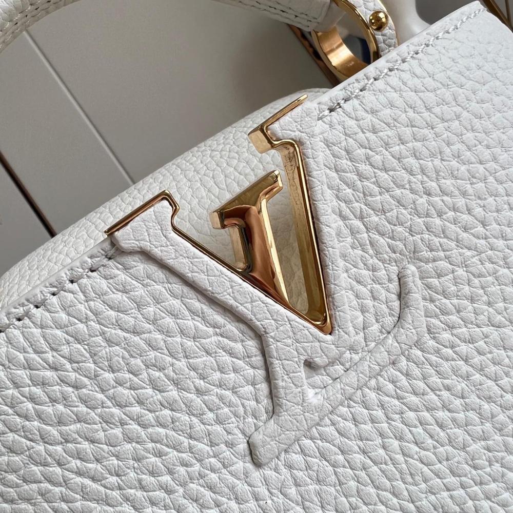 Capucines size cm 21x14x8
