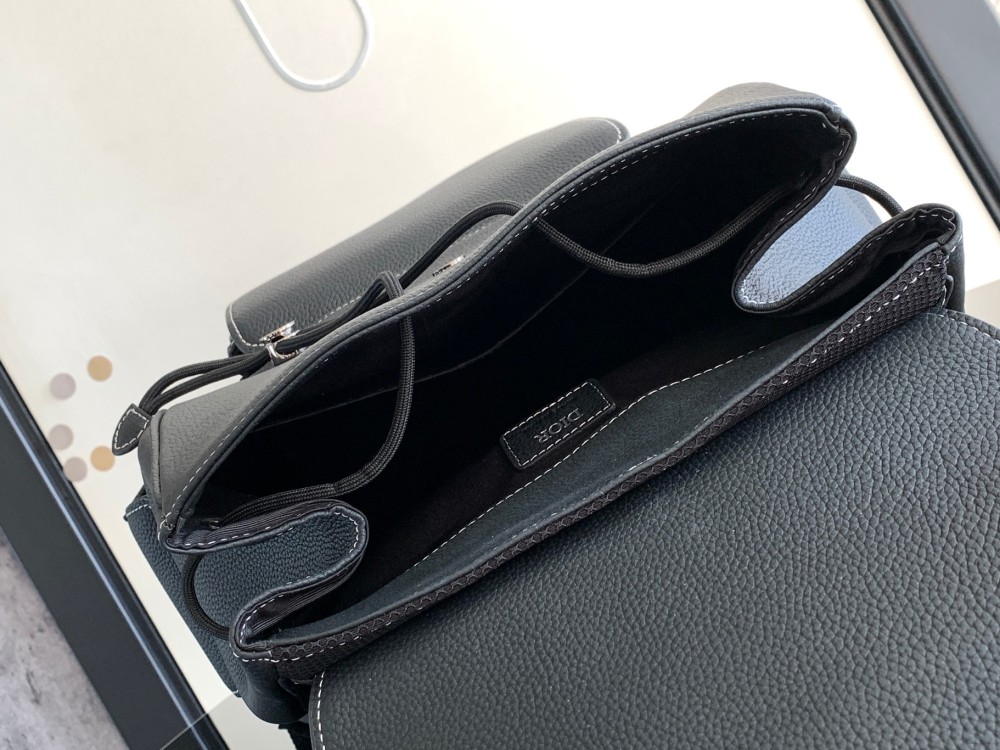 Dior manbag