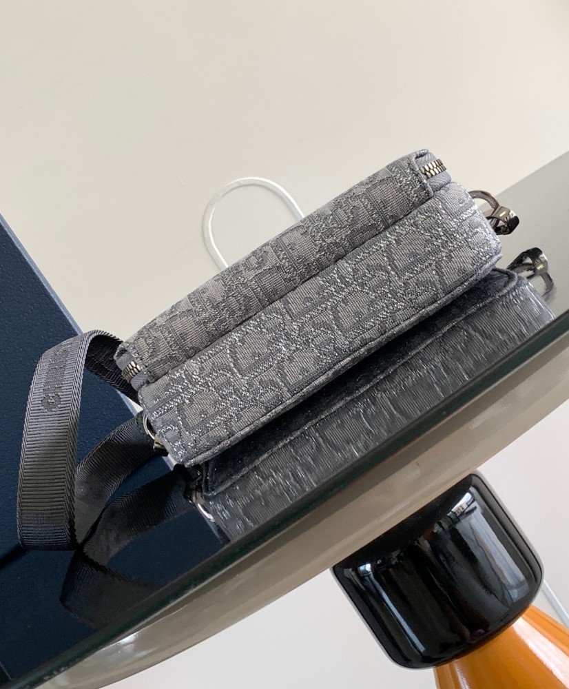 Dior manbag
