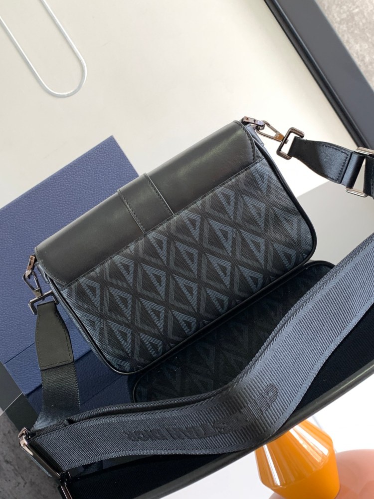 Dior man's CD Dimond Messenger Bags