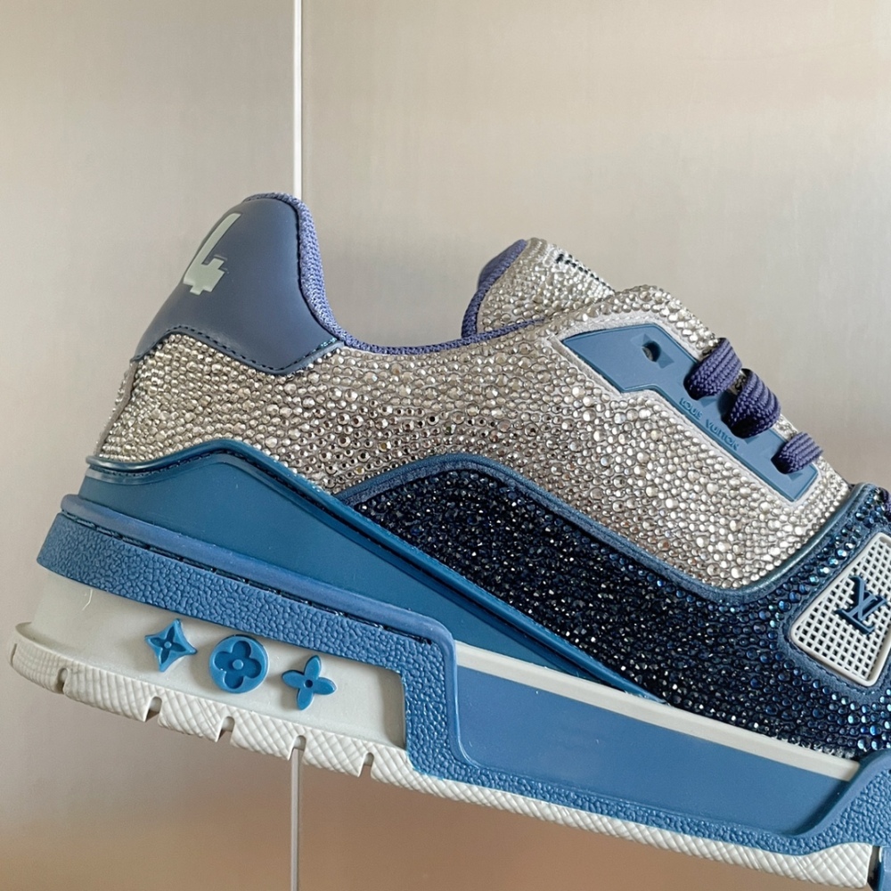 LV flats LV size  LV运动鞋