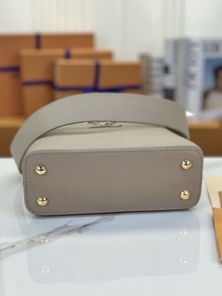 LV Capucines