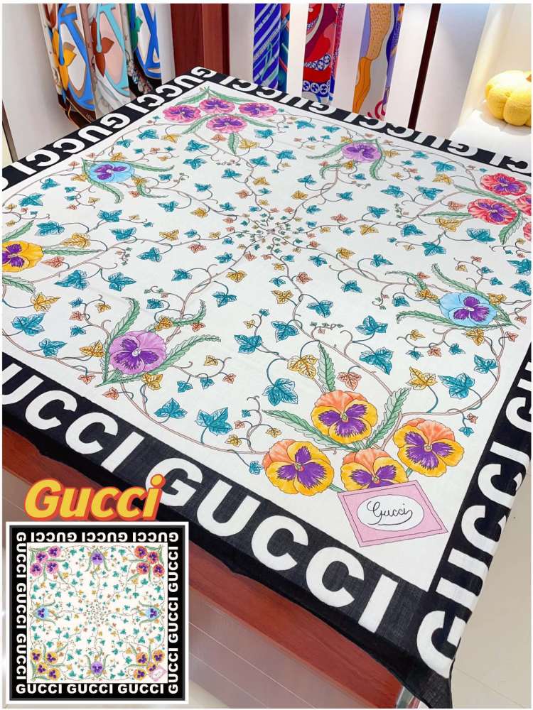 GUCCI Scarf