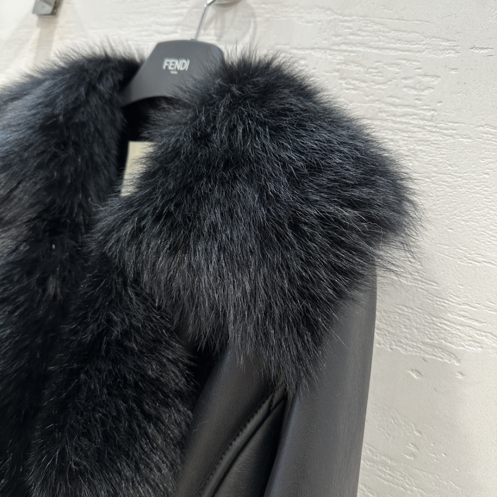 coat AAA top  leather clothing FENDI芬迪外套  原单狠货 皮衣