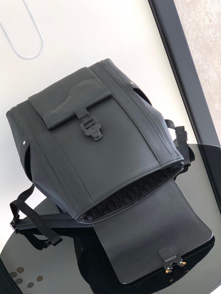 Dior manbag
