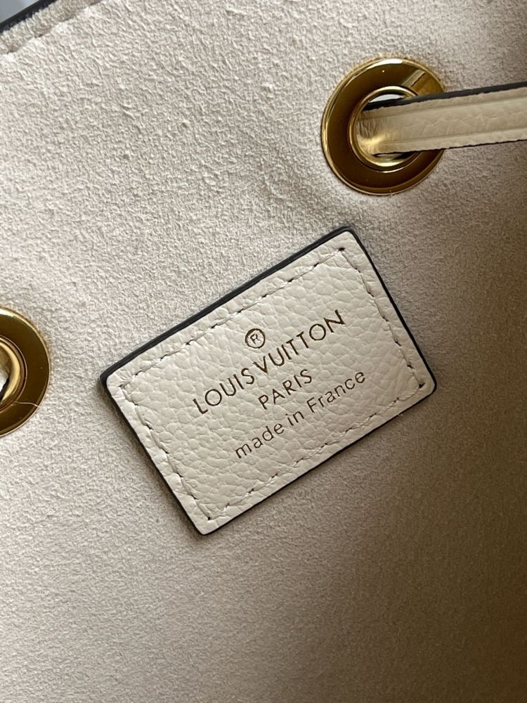 LV BB Monogram Empreinte Monogram Giant  size 20 x 20 x 13