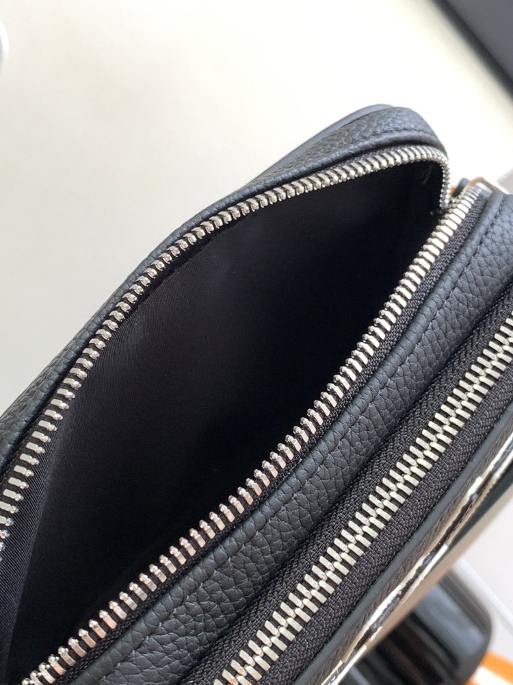 Dior manbag