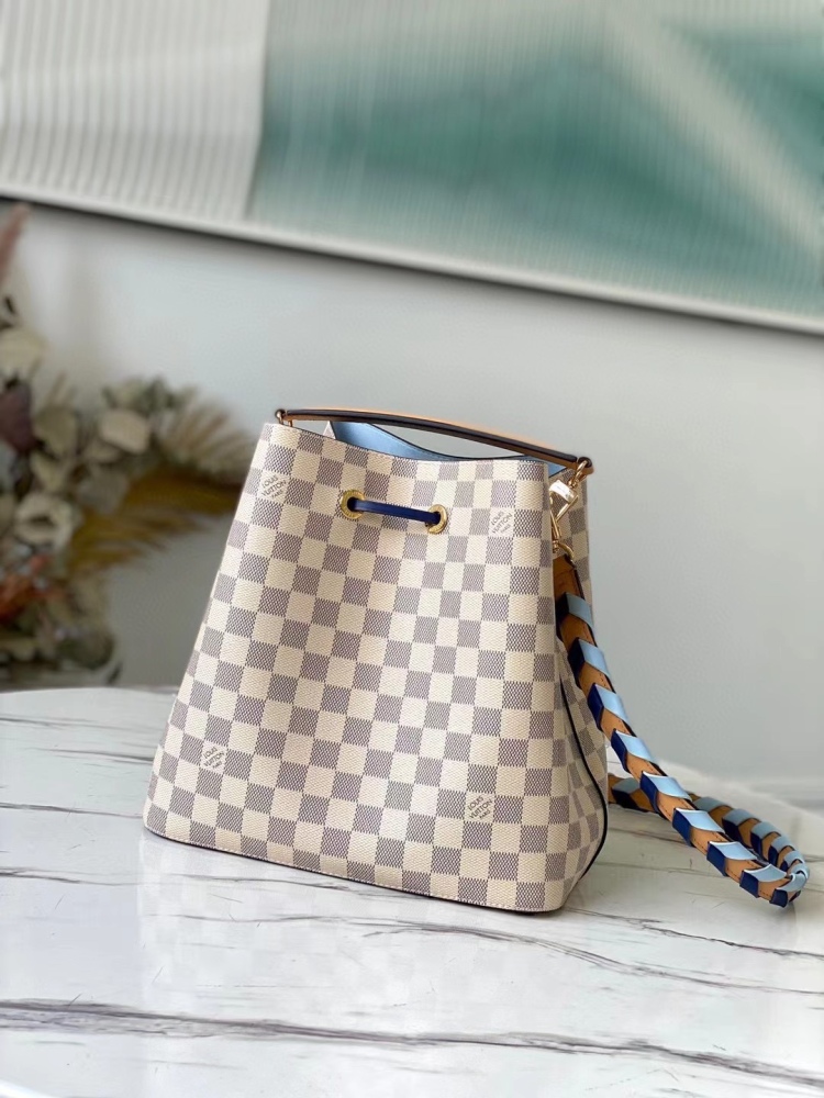 LV Monogram Bucket Bags  size 26 x 27x 22