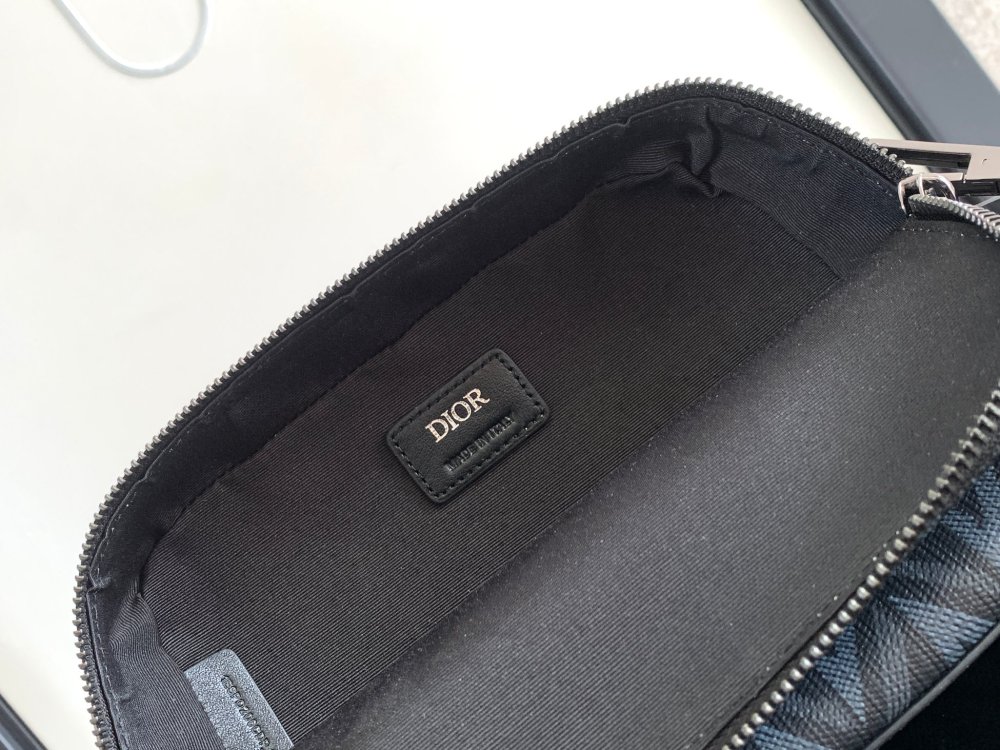 Dior manbag