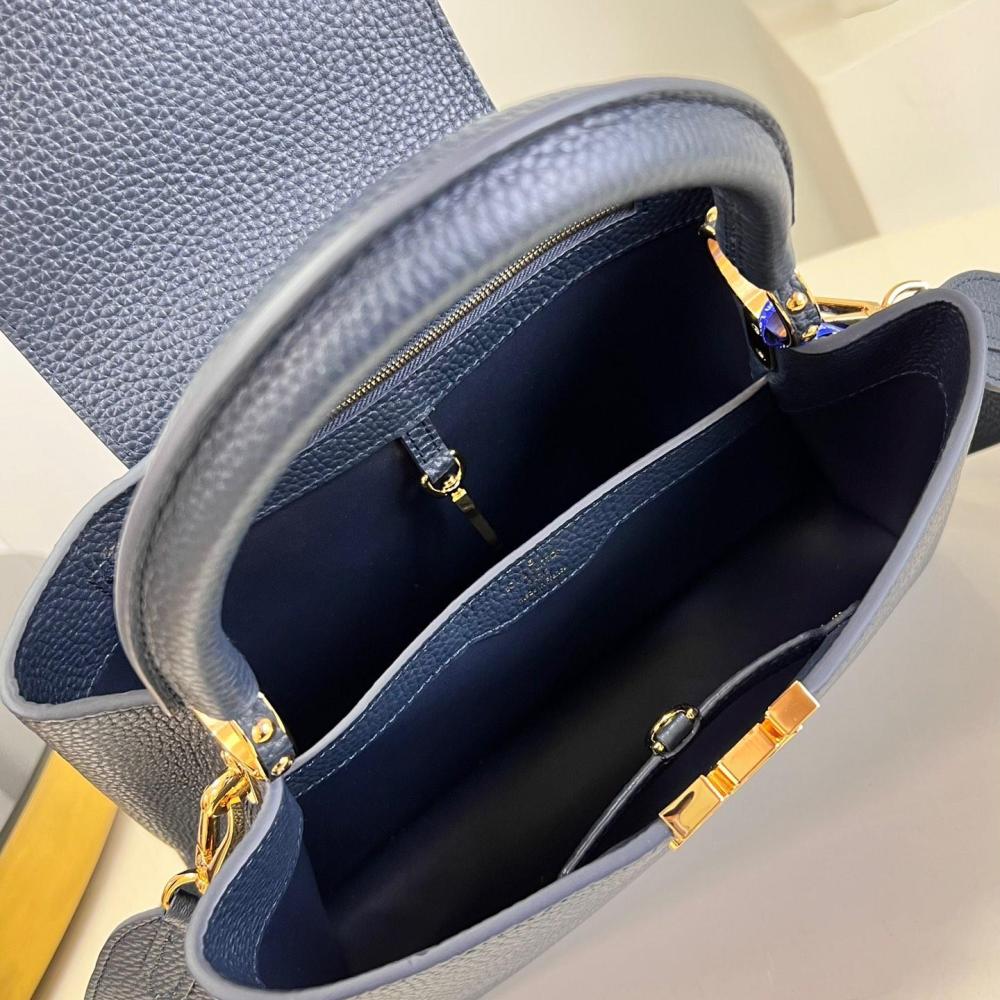 Capucines size 31.5x20x11