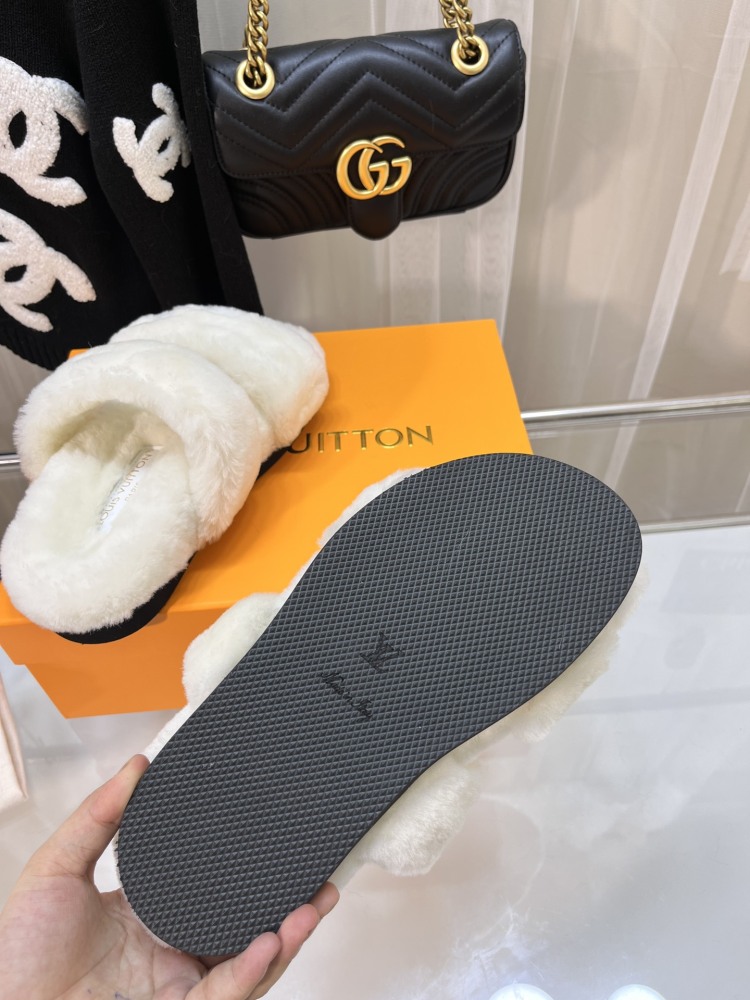 LV slippers LV  lv毛拖