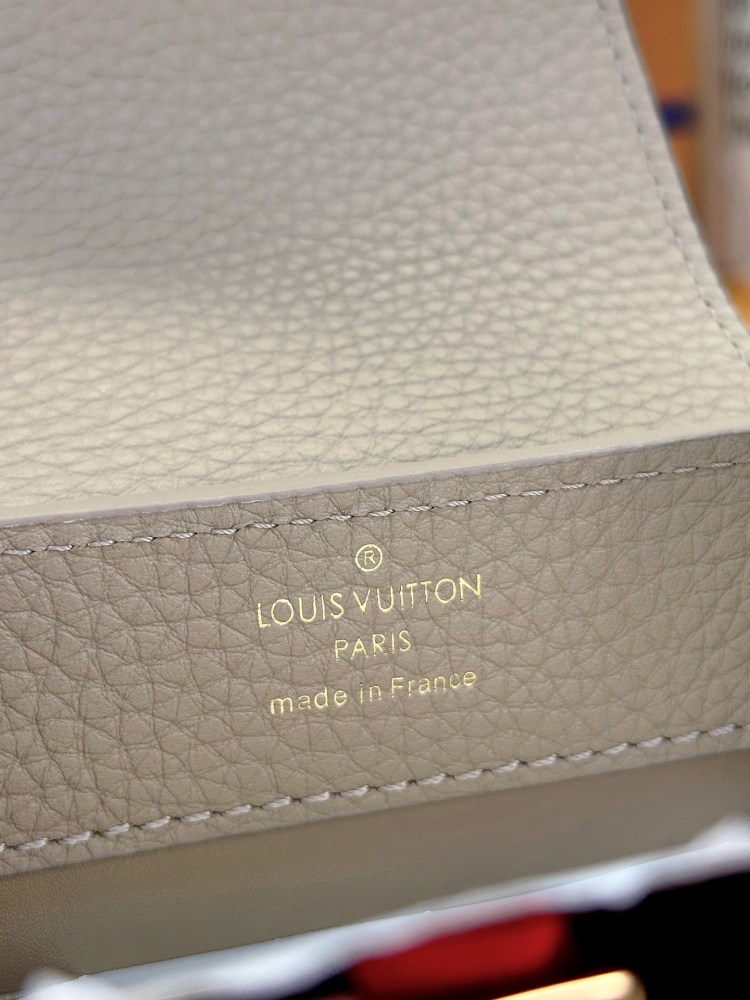 LV Capucines