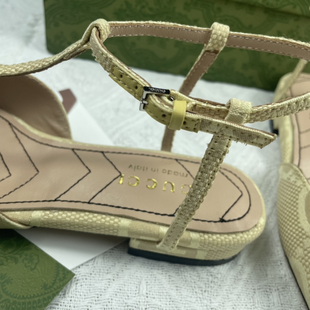 Gucci玛丽珍