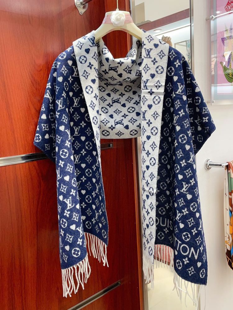 LV Scarf