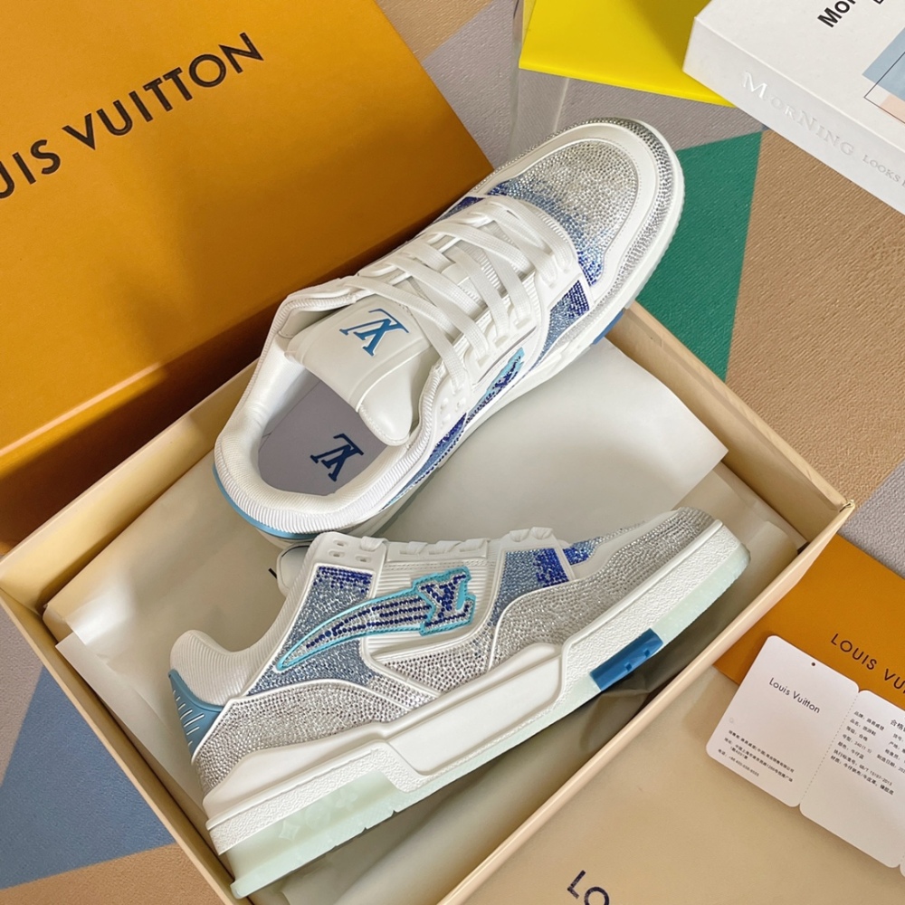 LV flats LV size  LV运动鞋