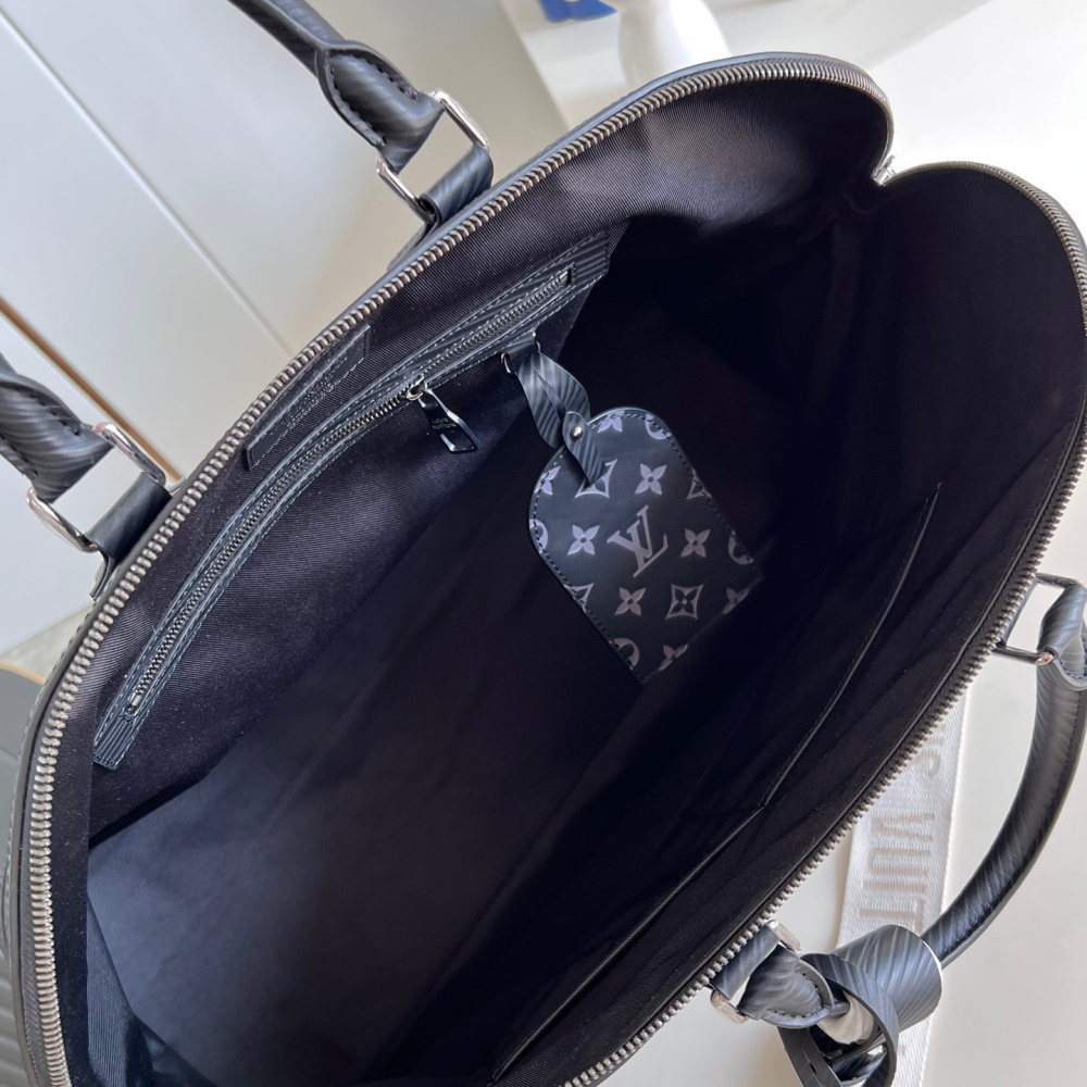 Louis Vuitton  Alma GM Travel red M23102