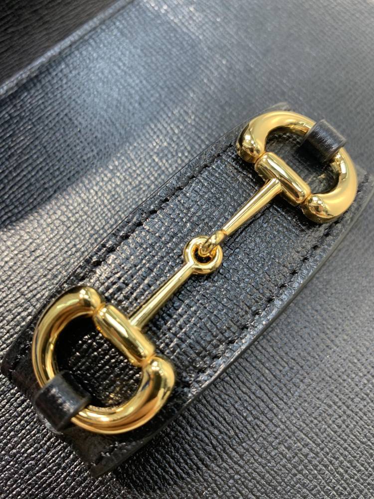 Gucci  size 20.5*14*5
