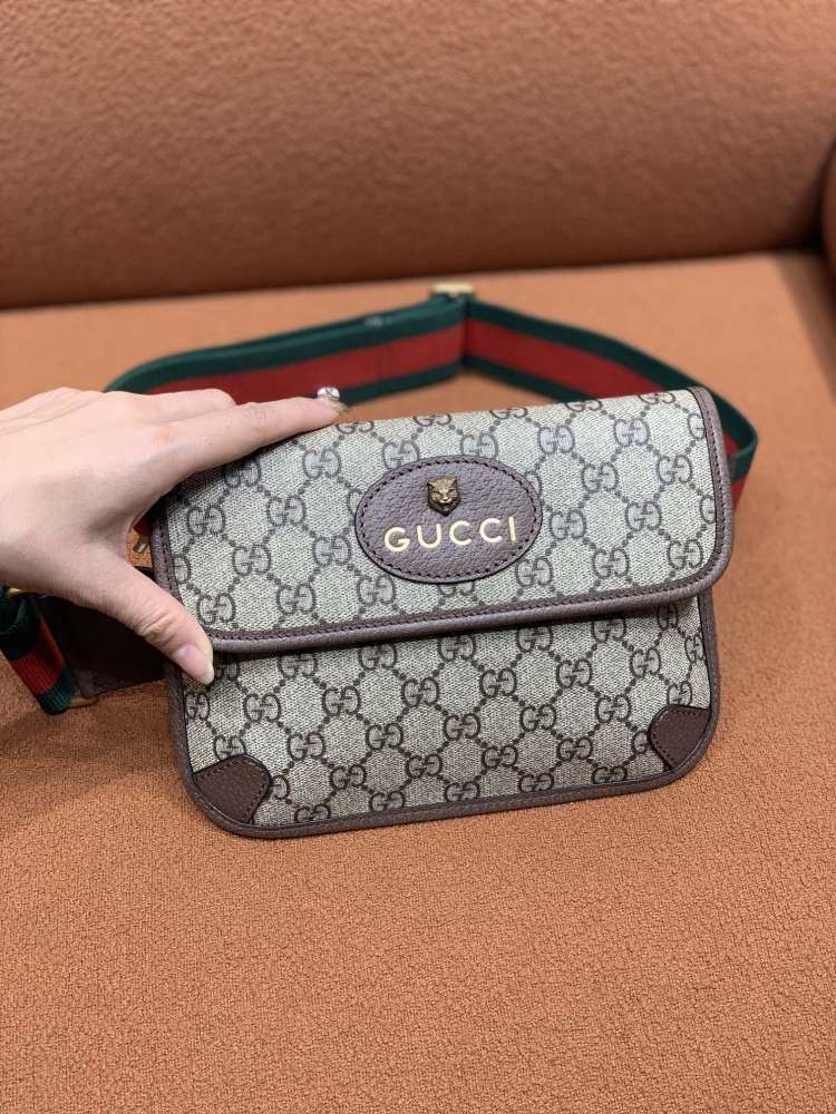 Gucci  size 20*13*2.5