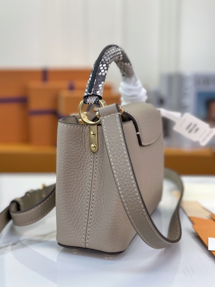 LV Capucines