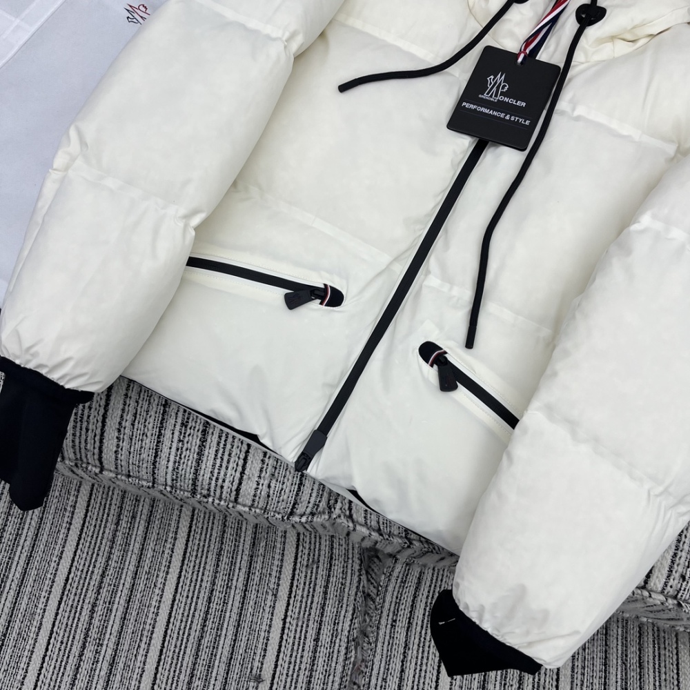 AAA top  Down jacket/cotton jacket 原单狠货 蒙口Moncler 羽绒服/棉服