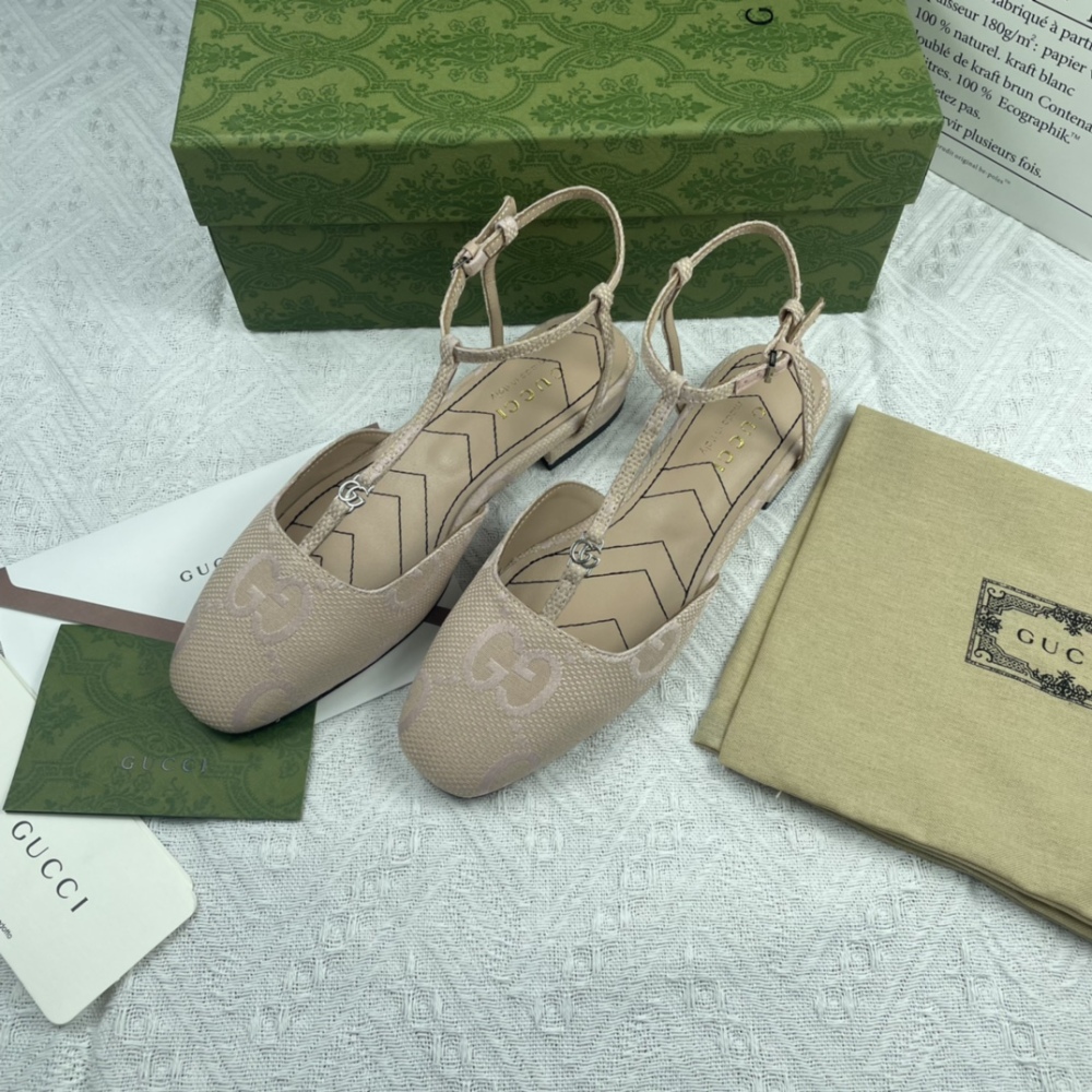 Gucci玛丽珍