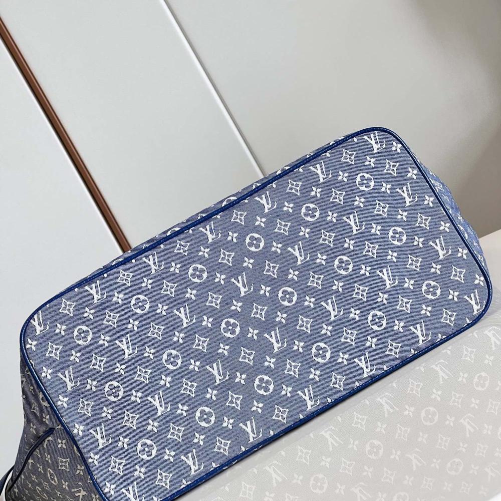 Neverfull Monogram cm  size 32 x 29 x 17