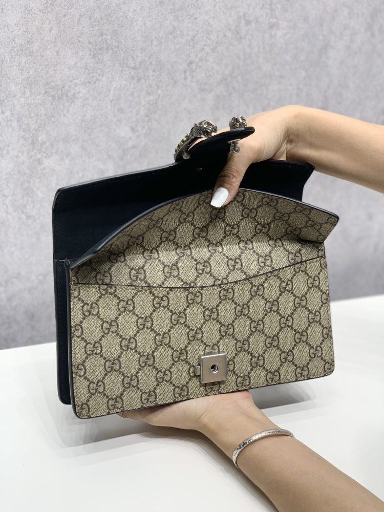 Gucci  size 25*14*8