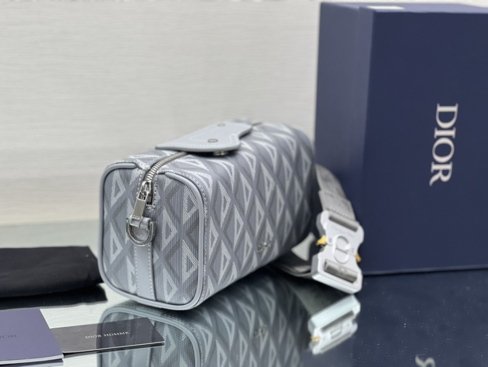 Dior man's CD Dimond Lingot 26
