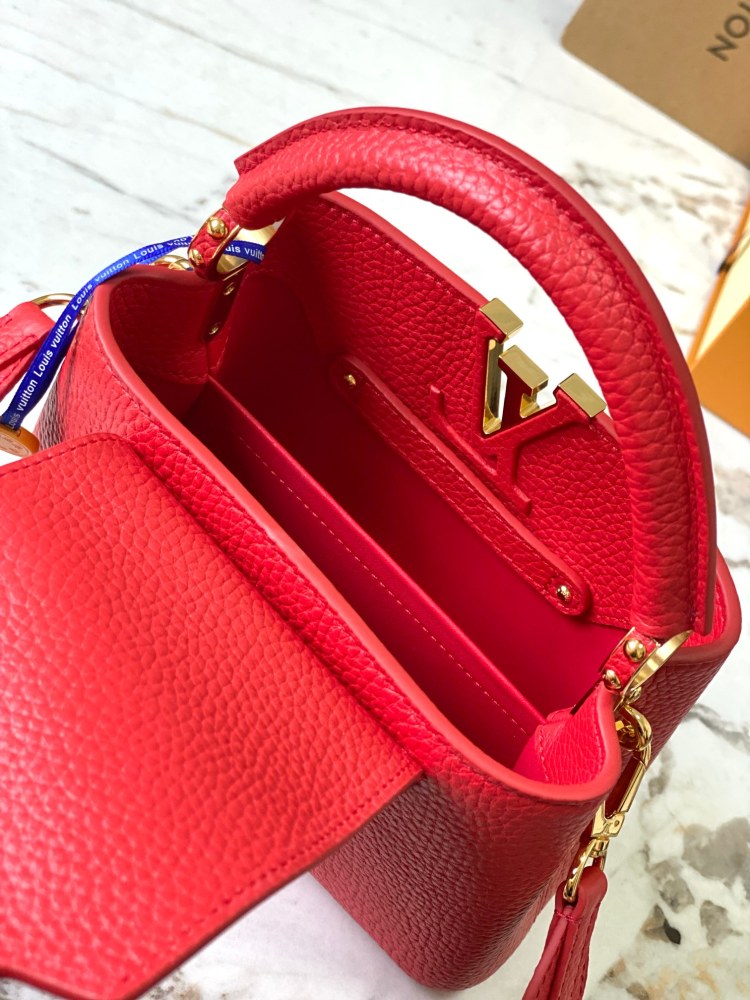 LV Capucines