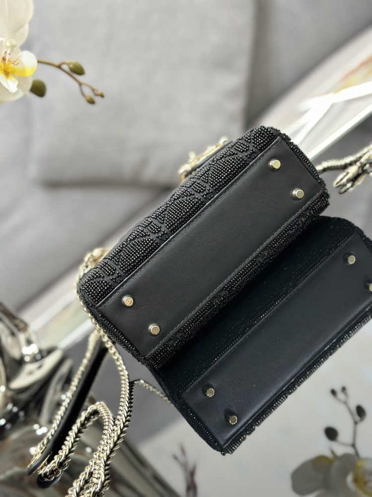 Dior Handmade bag Lady Dior Dior  size 17 x 15 x 7