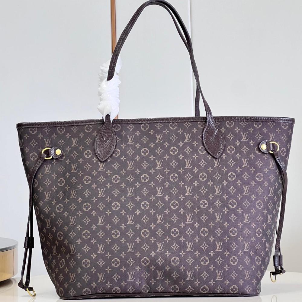 LV   Neverfull M40995
