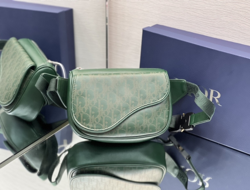 Dior man's green Oblique saddle bag