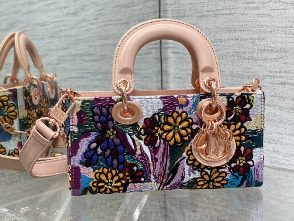 Dior Handmade bag size