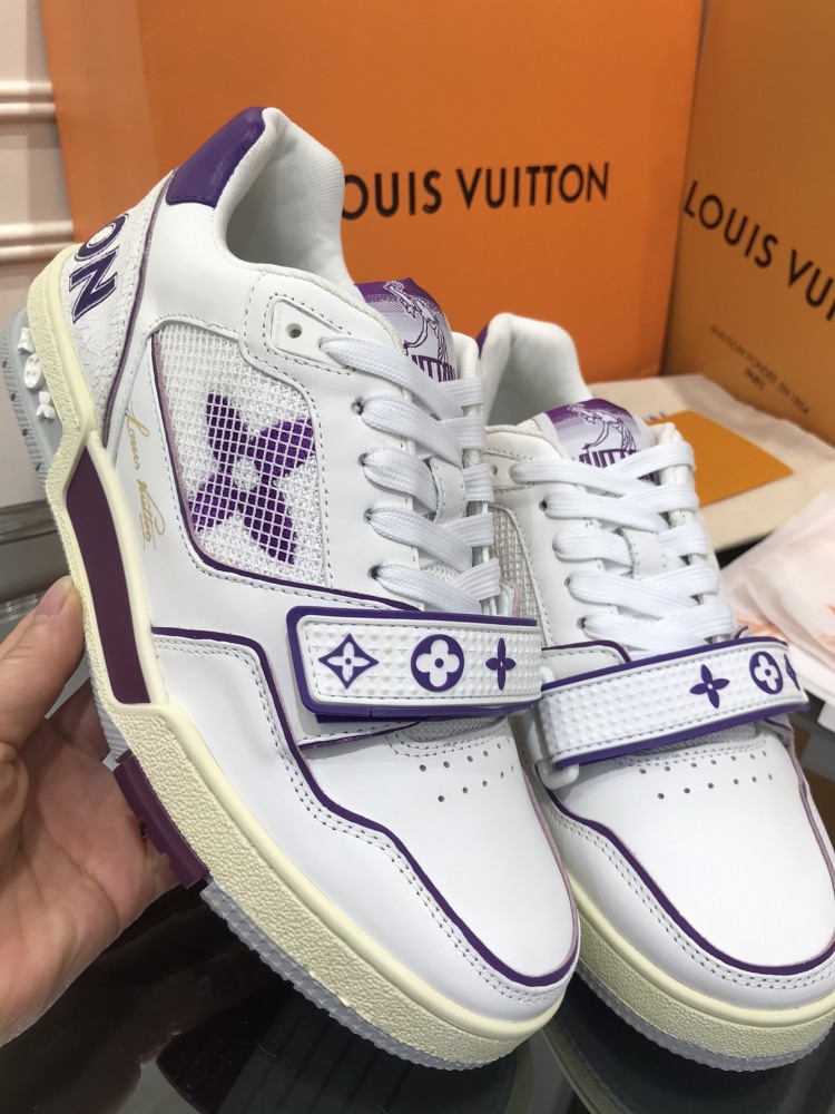 LV flats Lv Size  LV运动鞋
