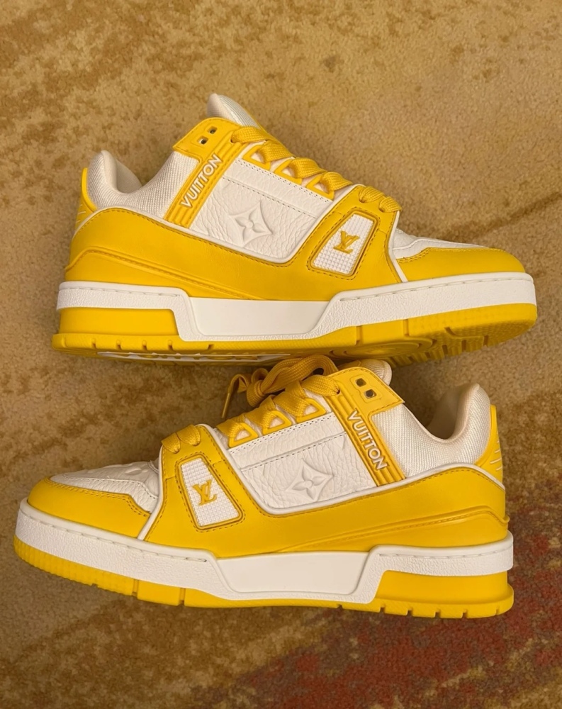 LV sneaker